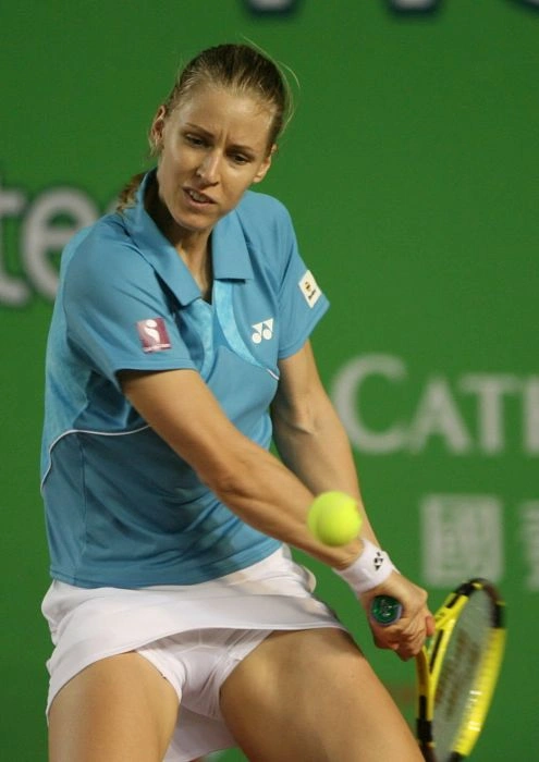 Відверті пози привабливих спортсменок (50 фото) – фото 14