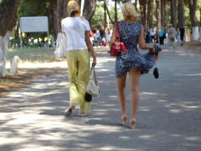 Дівчата, з якими можна познайомитися на вулиці (31 фото) – фото 7