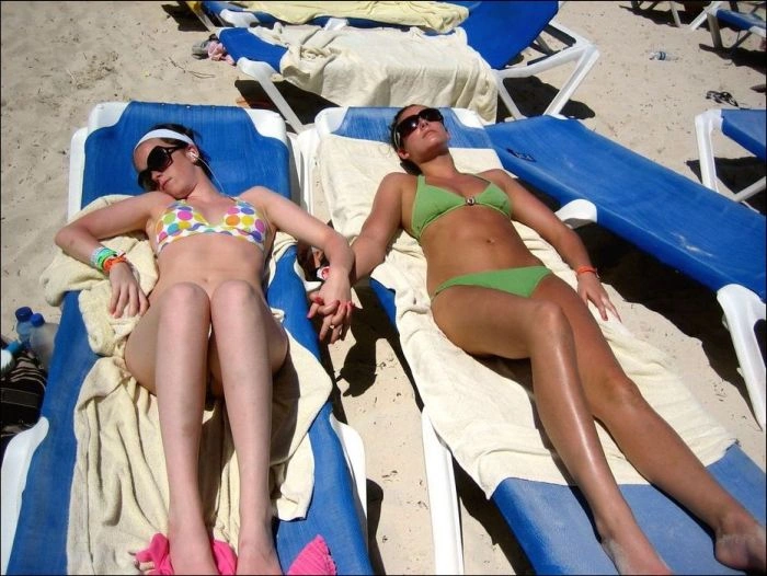 Гарні дівчата засмагають (43 фото) – фото 12