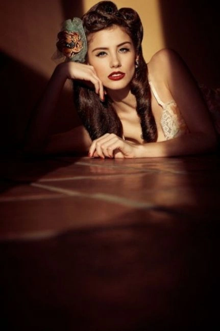 Спокусливі красуні в стилі Пін-Ап (57 фото) – фото 27