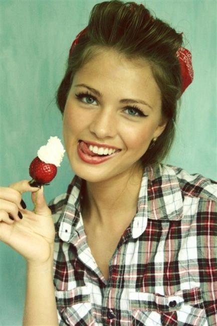 Спокусливі красуні в стилі Пін-Ап (57 фото) – фото 49