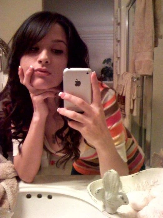 Дівчата фотографують себе в дзеркалі (43 фото) – фото 10