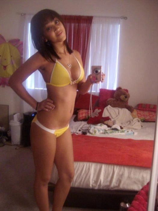 Дівчата фотографують себе в дзеркалі (43 фото) – фото 22