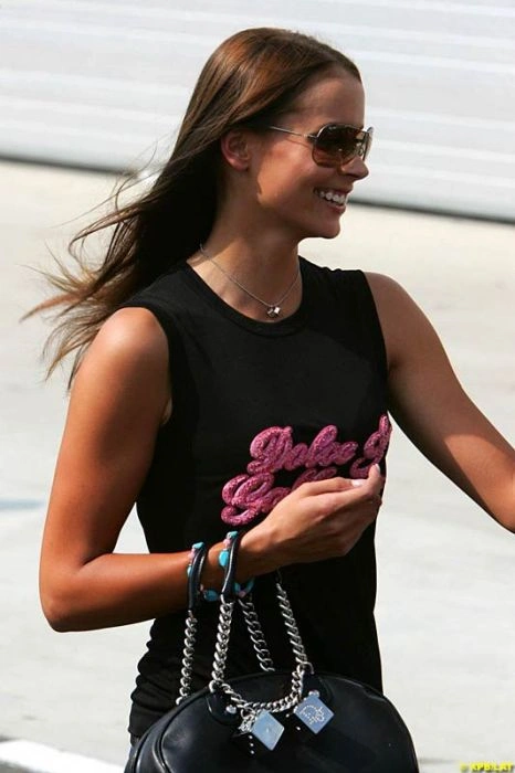 Гарні дівчата Формули 1 (67 фото) – фото 54