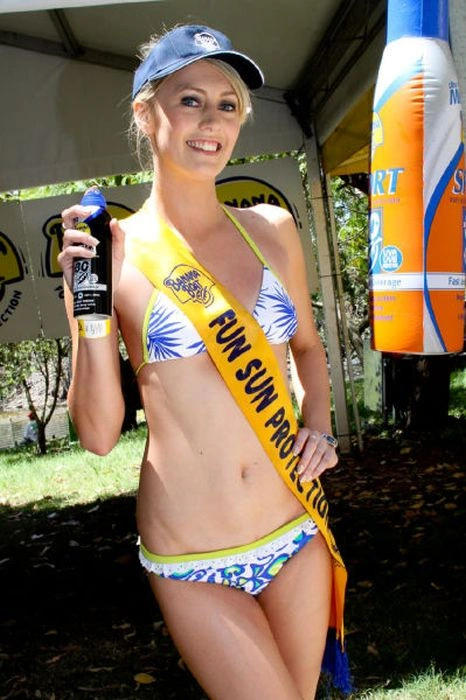 Спортивні дівчата з гонок Формули-1 (101 фото) – фото 78