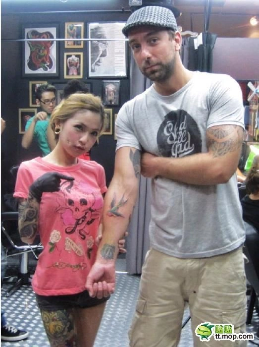 Найсексуальніший майстер татуювання (30 фото) – фото 7