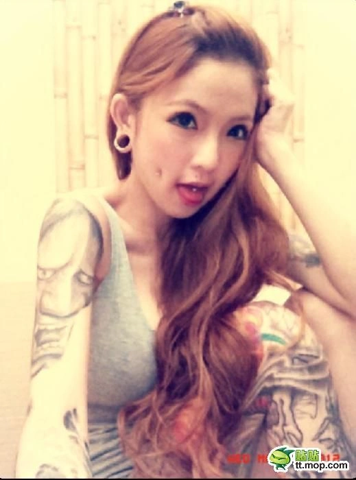 Найсексуальніший майстер татуювання (30 фото) – фото 22