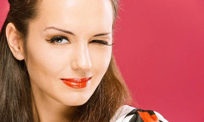 Дівчата підморгують (43 фото) – фото 21