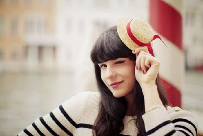 Дівчата підморгують (43 фото) – фото 26