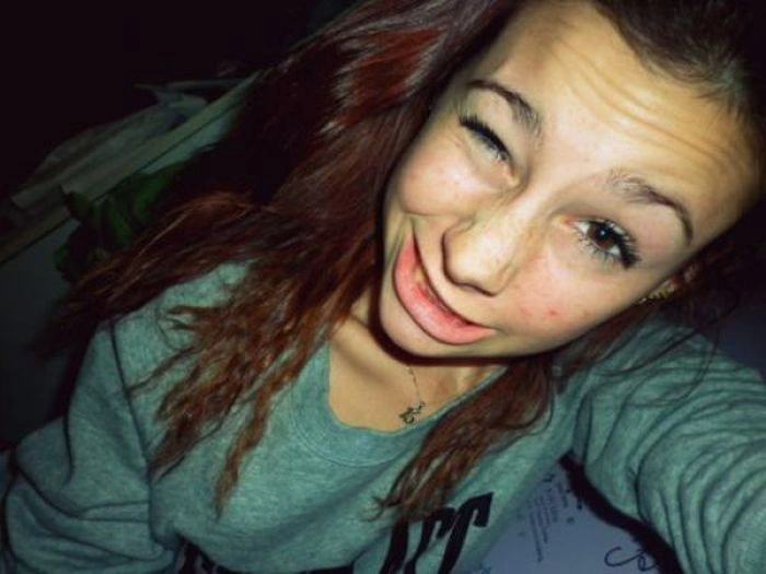 Дівчата підморгують (43 фото) – фото 28