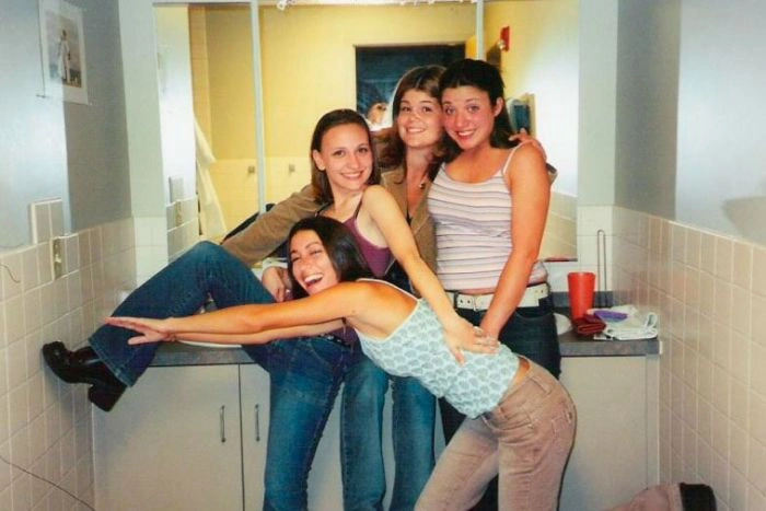 П'яні дівчата розважаються в туалеті (88 фото) – фото 41