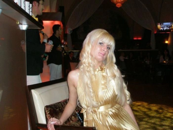 Елегантна співробітниця приймальні Д.А.Медведєва (21 фото) – фото 4