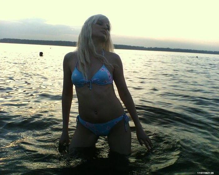 Елегантна співробітниця приймальні Д.А.Медведєва (21 фото) – фото 8