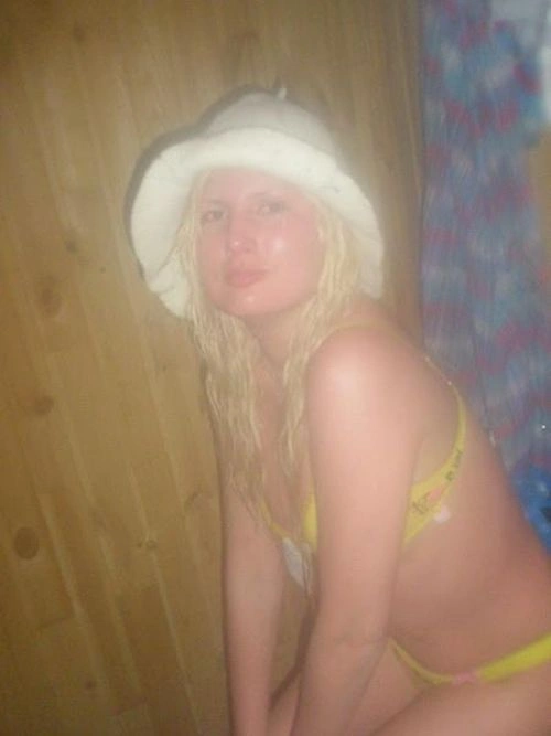 Елегантна співробітниця приймальні Д.А.Медведєва (21 фото) – фото 11