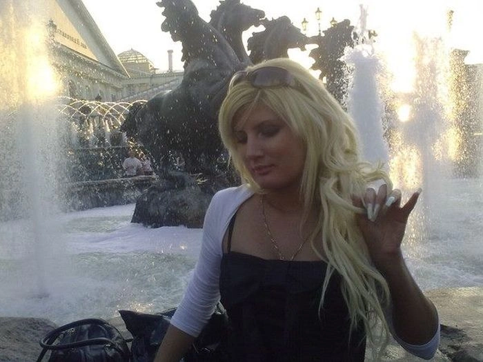 Елегантна співробітниця приймальні Д.А.Медведєва (21 фото) – фото 12