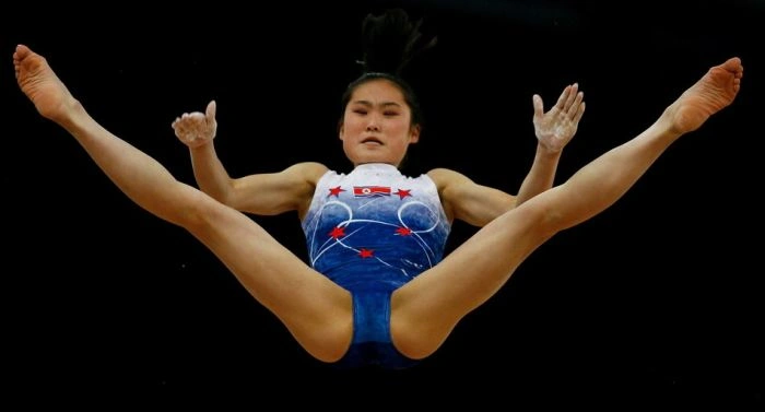 Відверті пози привабливих спортсменок. Частина 3 (70 фото) – фото 8