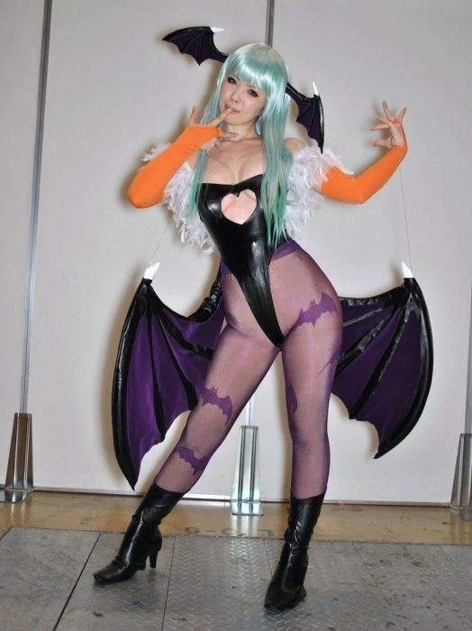 Дівчата в спокусливих косплей костюмах (53 фото) – фото 18