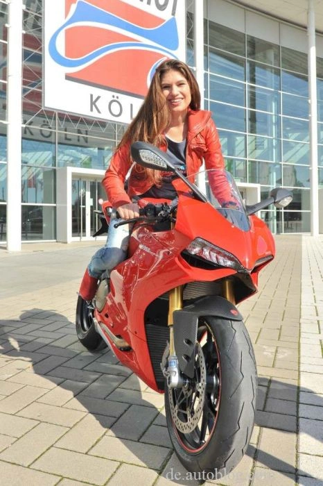 Дівчата з мотовиставки Intermot 2012 (106 фото) – фото 83