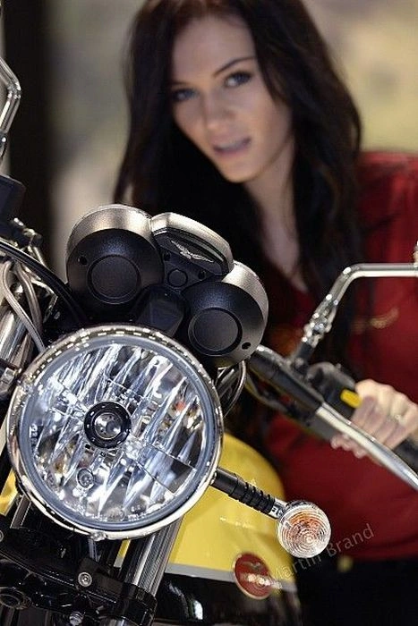 Дівчата з мотовиставки Intermot 2012 (106 фото) – фото 85