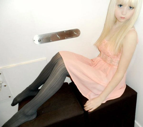 Жива лялька (17 фото) – фото 7