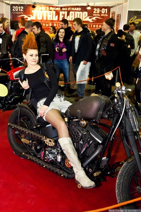 Дівчата з виставки Мото-Парк 2012 (70 фото) – фото 20