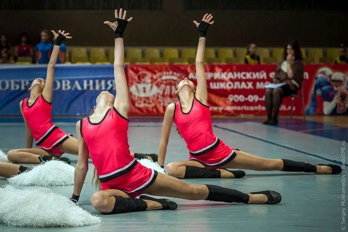 Чірлідинг у російському стилі (59 фото) – фото 44