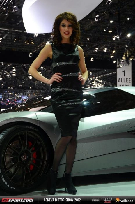 Дівчата з автосалону у Женеві (43 фото) – фото 16