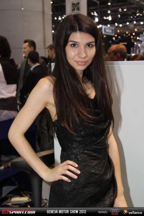 Дівчата з автосалону у Женеві (43 фото) – фото 26