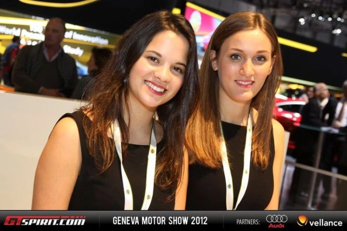 Дівчата з автосалону у Женеві (43 фото) – фото 27