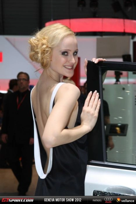 Дівчата з автосалону у Женеві (43 фото) – фото 29