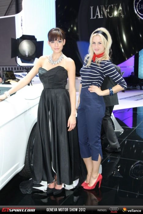 Дівчата з автосалону у Женеві (43 фото) – фото 37