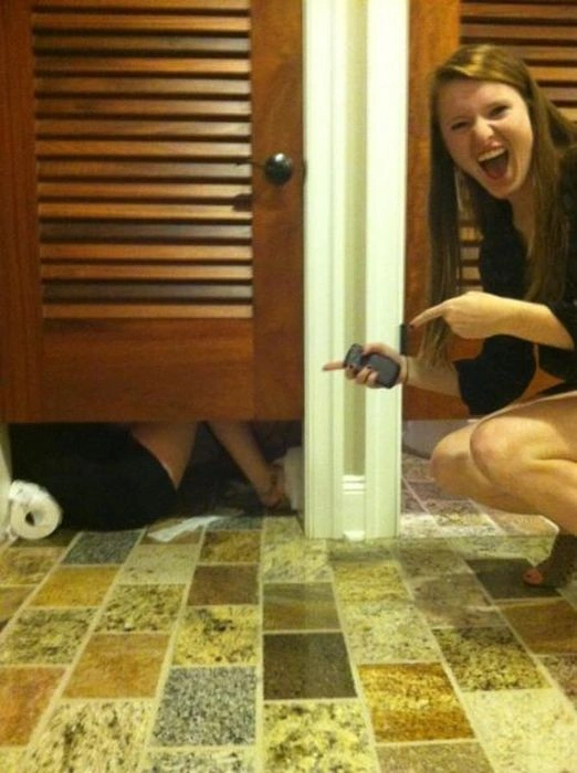 Сексуальні дівчата розважаються на вечірках (40 фото) – фото 37