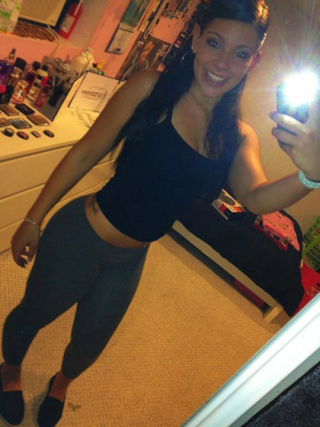 Дівчата в облягаючих лосинах. Частина 3 (62 фото) – фото 29