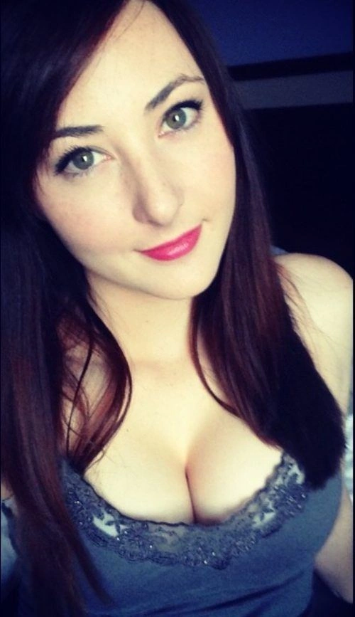 Дівчата з пишним бюстом (45 фото) – фото 33