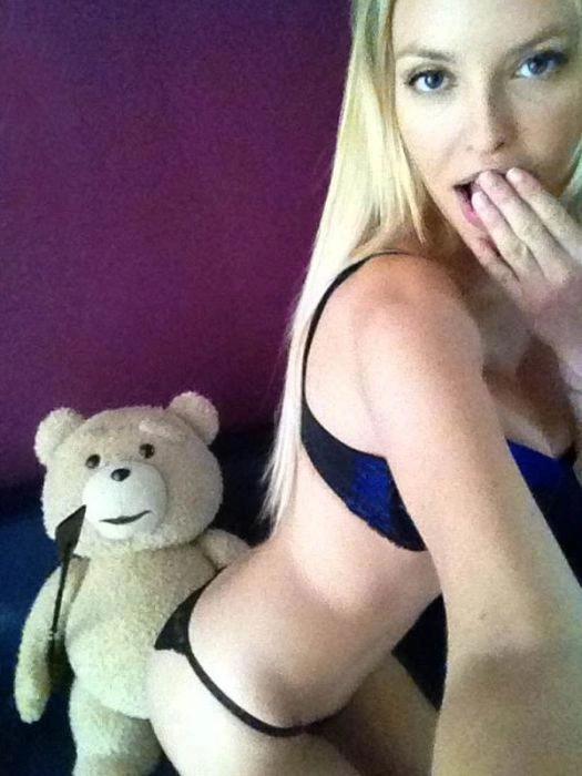 Приватні фото дівчат з Playboy (48 фото) – фото 43