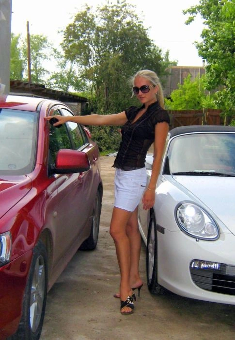 Дівчата та автомобілі (23 фото) – фото 8