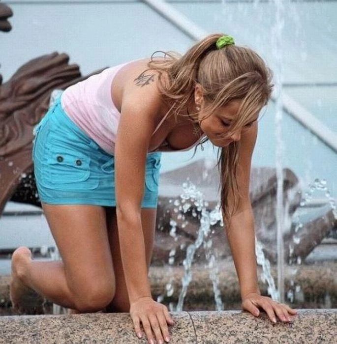 Дівчата та фонтани (34 фото) – фото 2