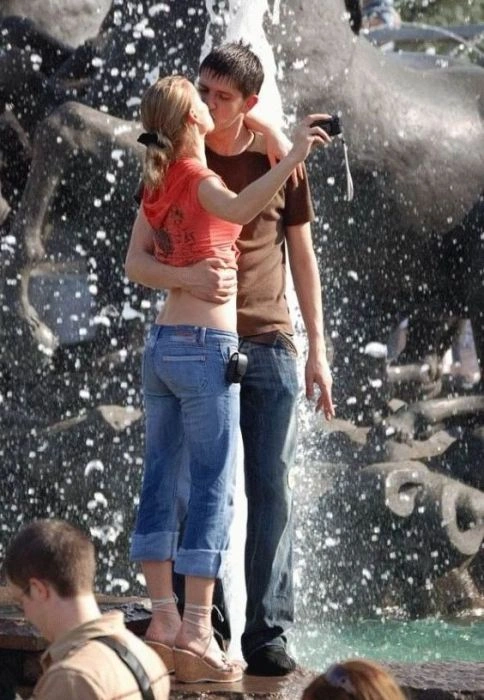 Дівчата та фонтани (34 фото) – фото 4