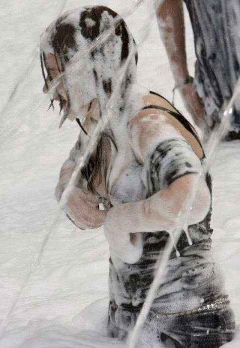 Дівчата та фонтани (34 фото) – фото 24