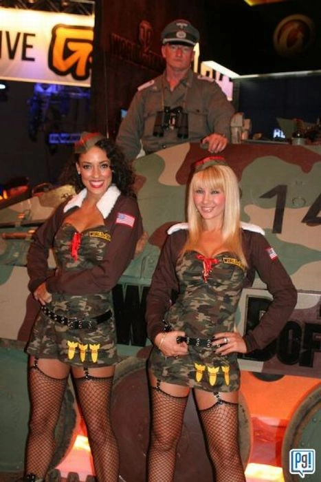 Дівчата з виставки Е3 (50 фото) – фото 19