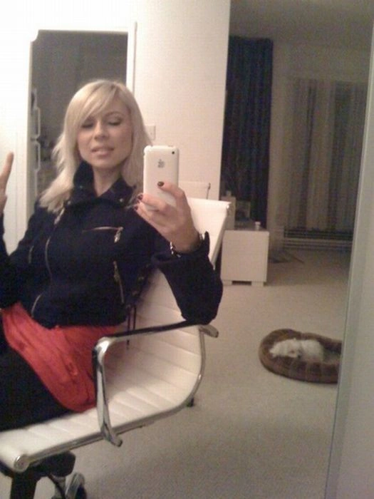 Дівчата та Apple iPhone (67 фото) – фото 21