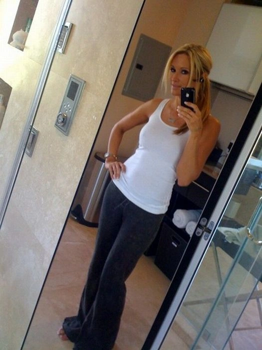 Дівчата та Apple iPhone (67 фото) – фото 50