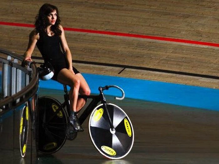 Гарні дівчата на велосипедах (110 фото) – фото 84