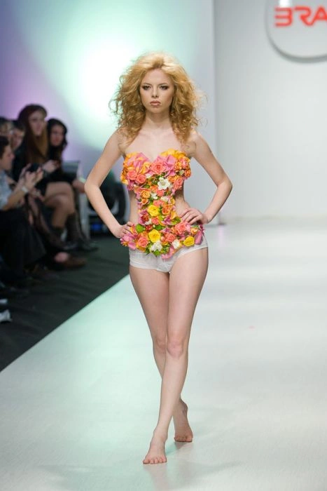 Демонстрація нижньої білизни (45 фото) – фото 41