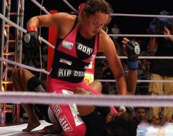 Учасниці боїв зі змішаних єдиноборств (69 фото) – фото 8