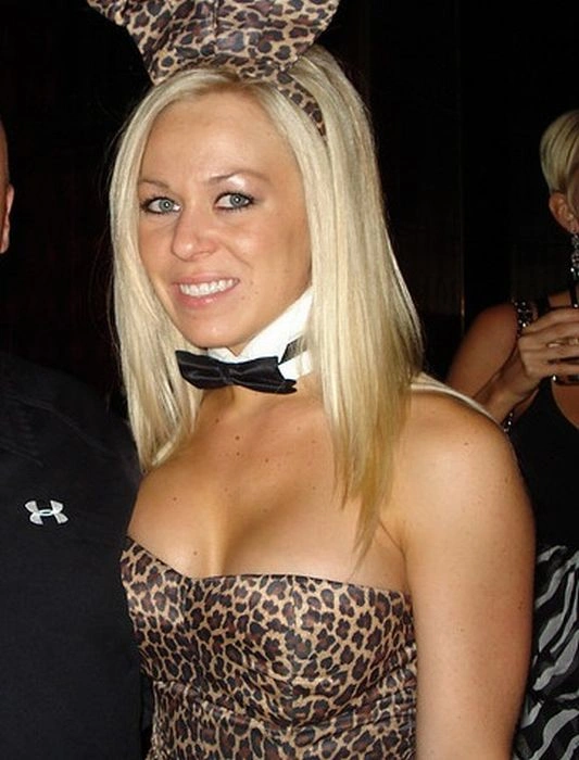 Зайчики Playboy 50 років тому і зараз (59 фото) – фото 2