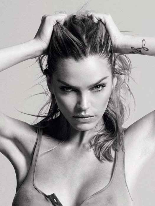 Прекрасні фотографії жінок (131 фото) – фото 29