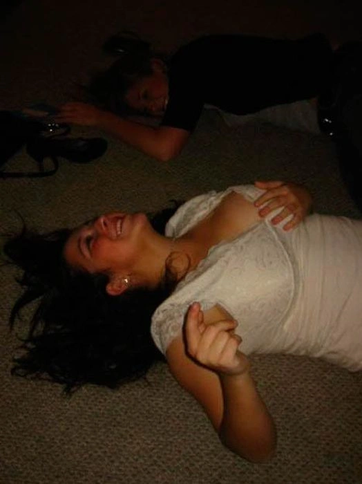 Трішки випивши дівчата (86 фото) – фото 45