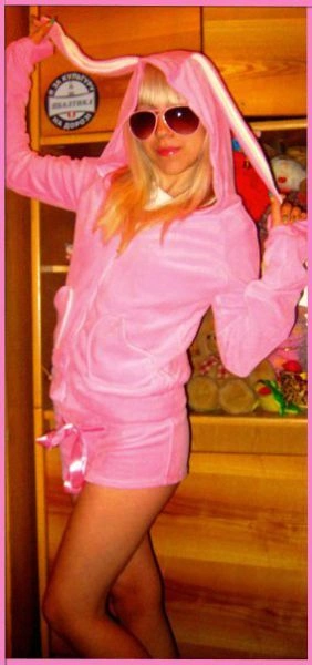 Учениці, які цілуються (43 фото) – фото 8