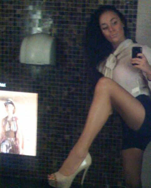 Учениці, які цілуються (43 фото) – фото 10